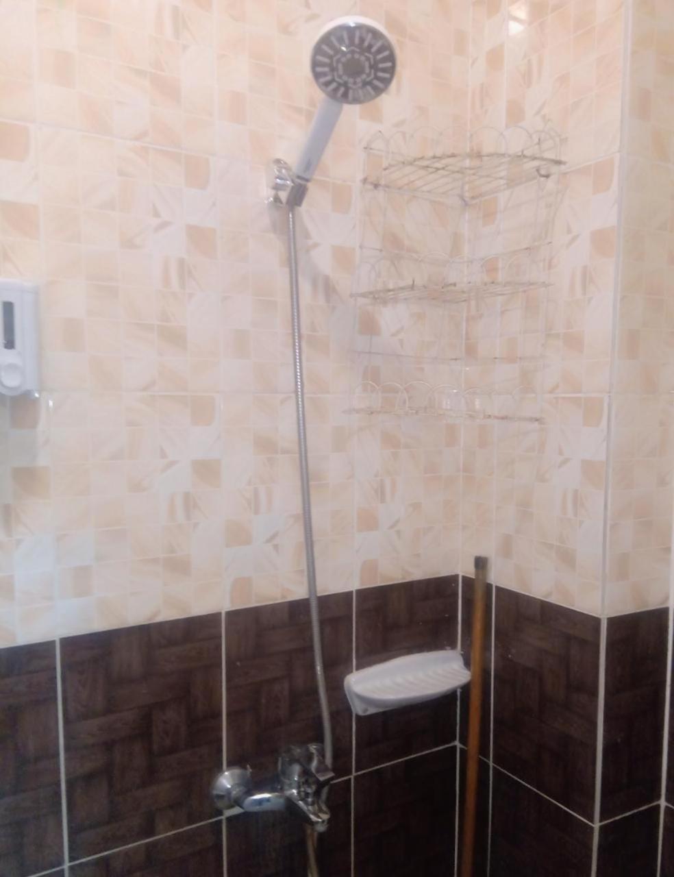 Yasin - Enjoy The Privacy Of Staying In A Quiet With Free Wi-fi As Your Complete Second In The Heart Of Apartman Gurdaka